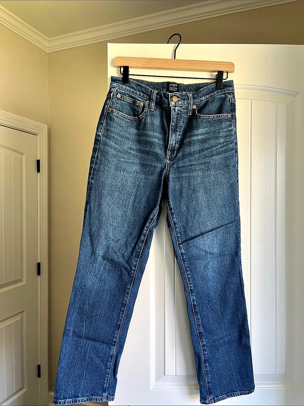 J.Crew Essential Straight Leg Jeans in Blue Waist 28 Like New